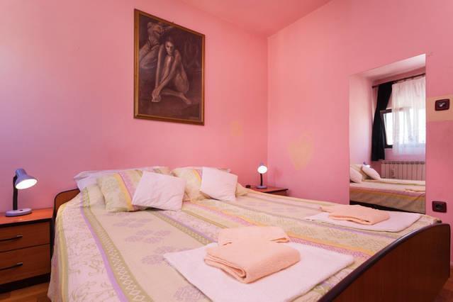 Apartment Ingrid PUY Quarto foto